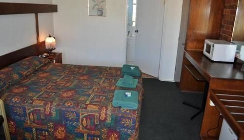 פורבס Adrian Motel מראה חיצוני תמונה